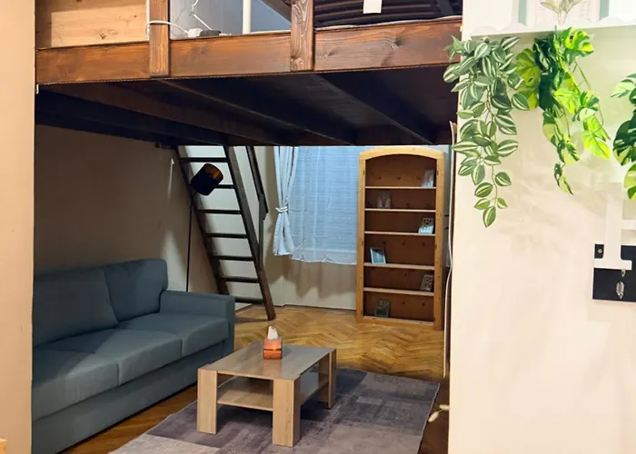 Apartman Bohemian Wooden Hideaway With Bathtub & Ac Near Heroes Square Budapest